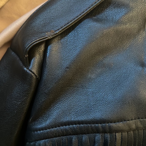 Black Leather Fringe Jacket - Picture 9 of 11